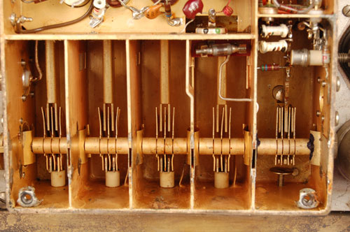 RS-111 steel box tuner